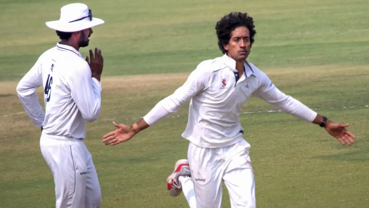 Surrey signs R Sai Kishore for County Championship Division One